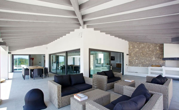 西班牙伊维萨岛海边现代简约别墅-19