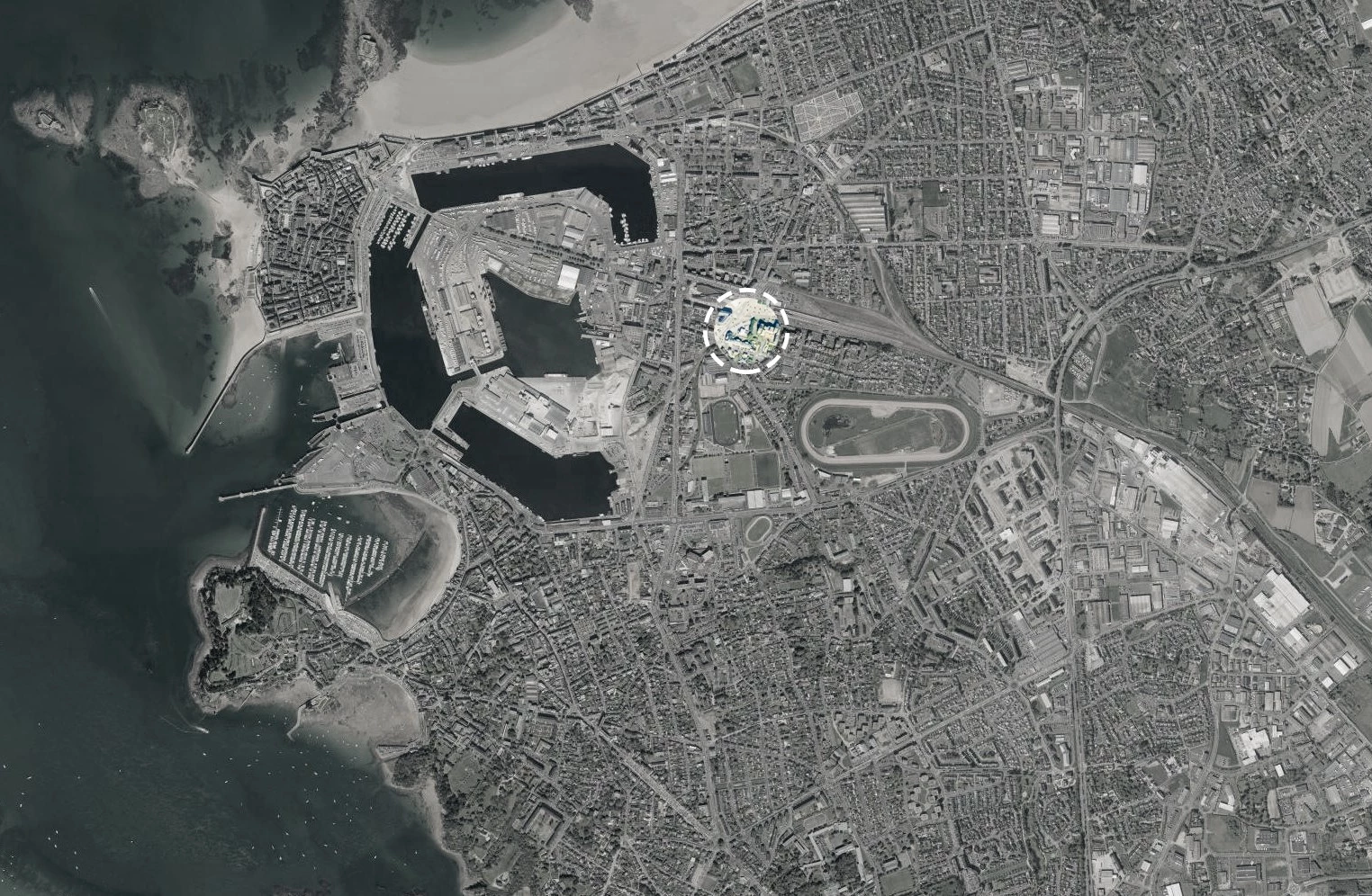 法国圣马洛市地标建筑“信号灯”大厦-22