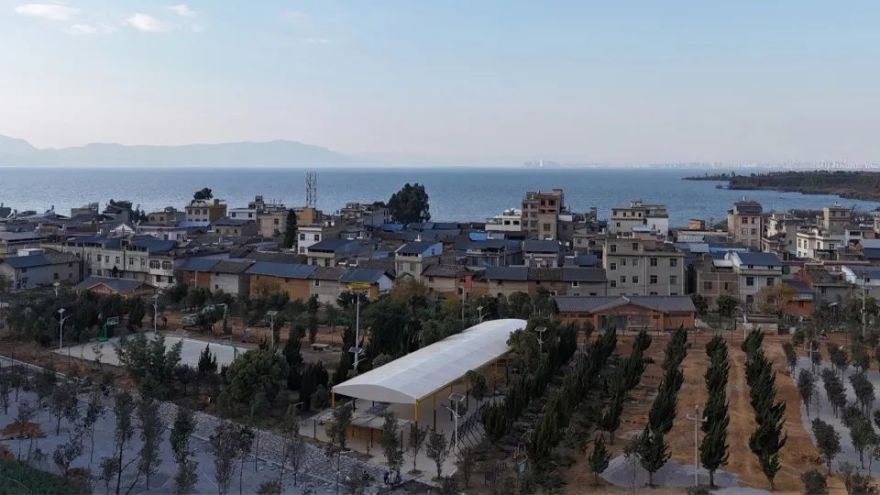 几样工作室|少即是足——2024滇池风土艺术季入口“大棚”-14