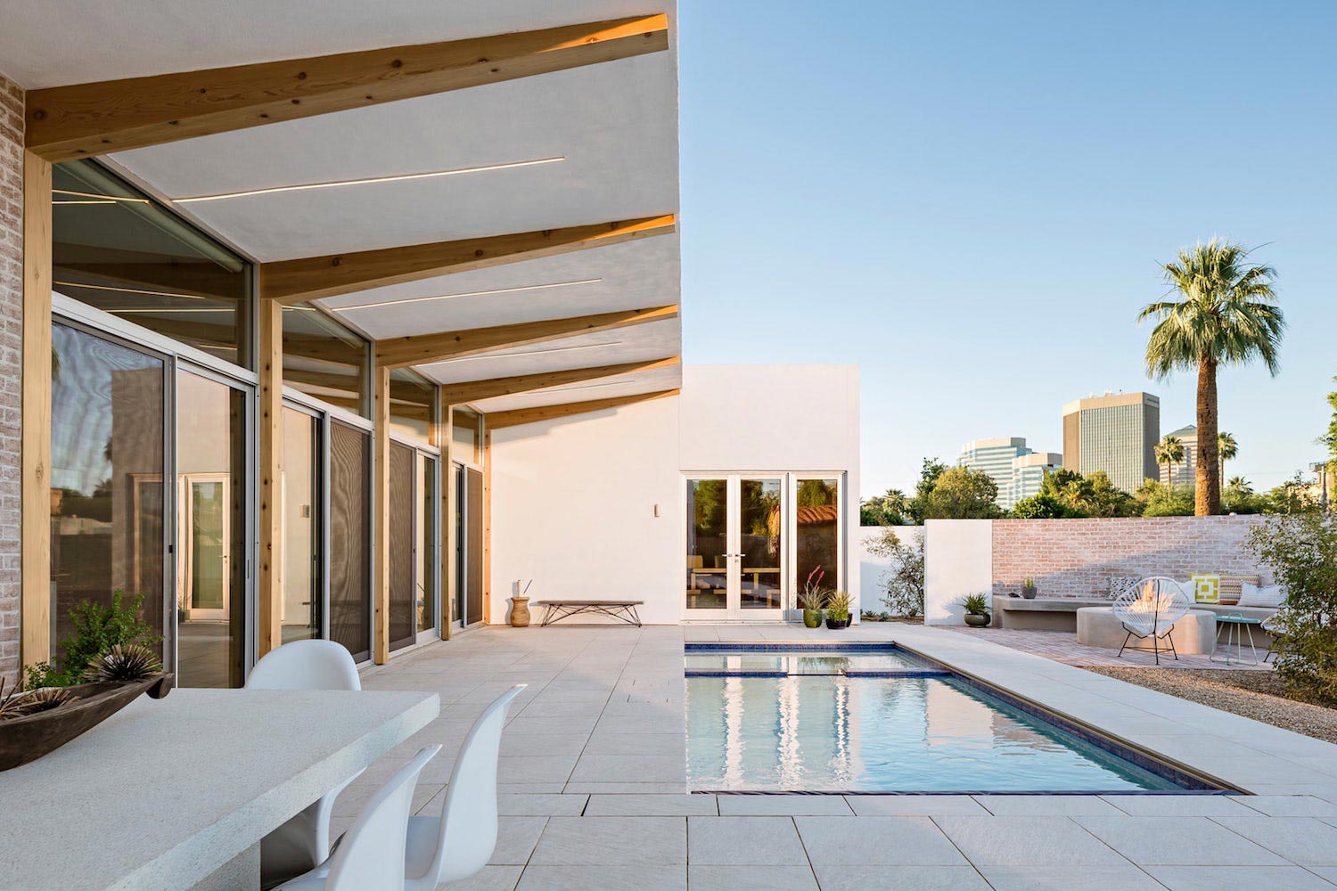 House in a historic district of Phoenix that provides an escape from the bustle of city   CAANdesign  Architecture and home design blog-12