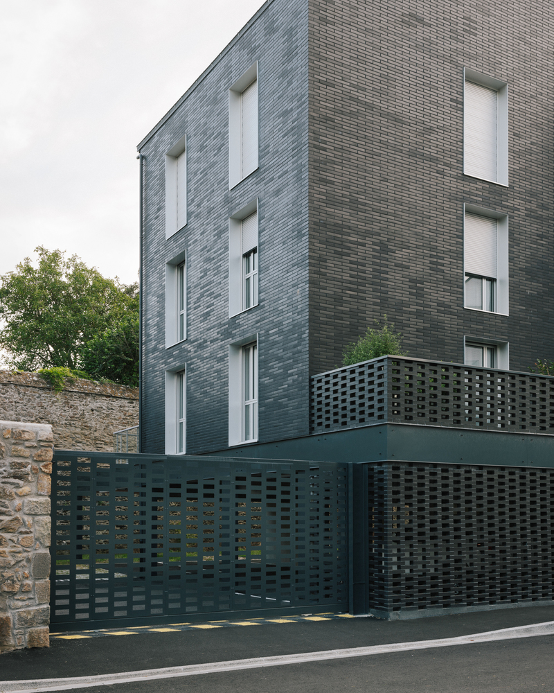 圣马洛港口边的现代马洛式建筑-41