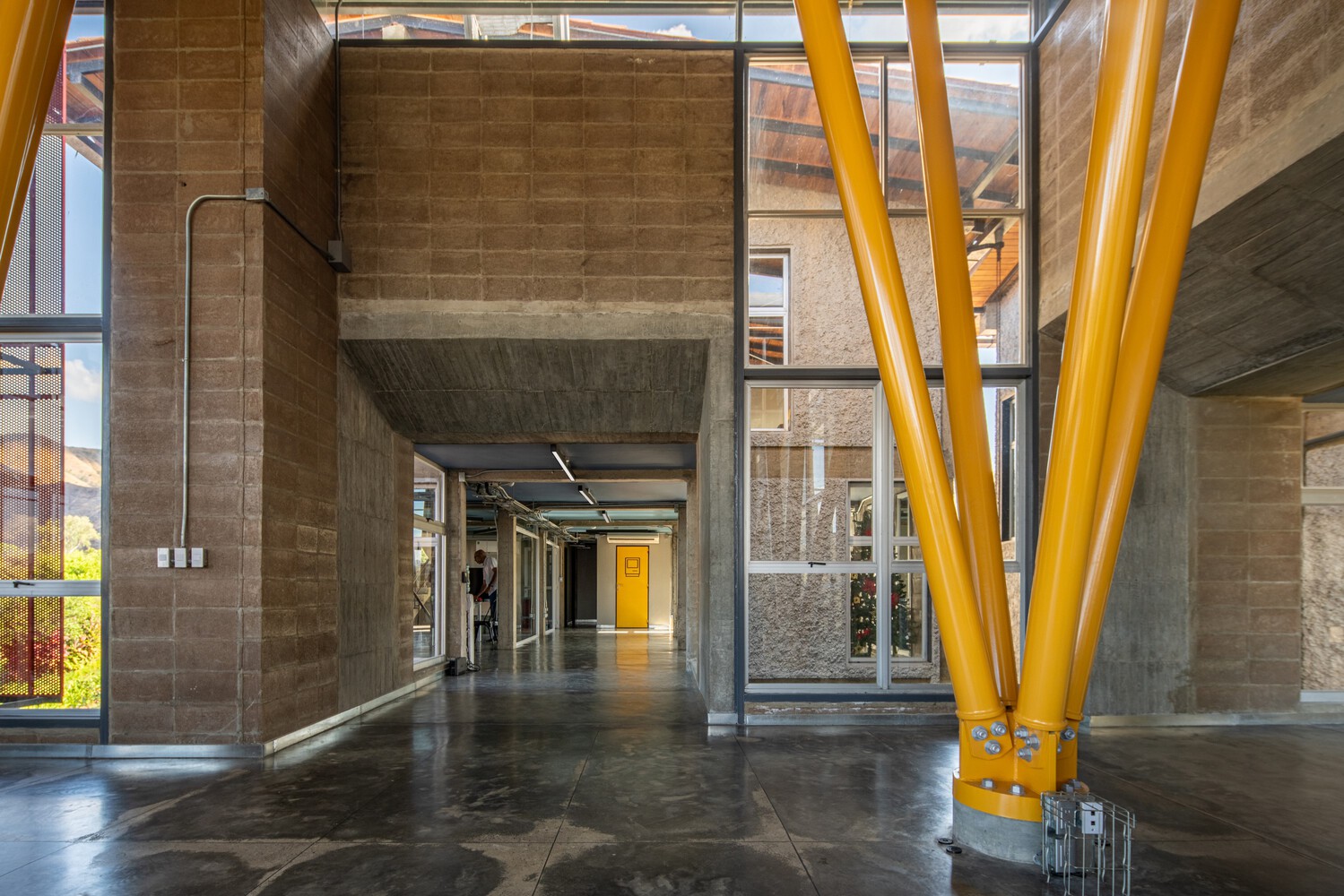 委内瑞拉 Alcaraván Technological 办公楼丨卡洛斯·安东尼奥·佩雷斯·埃尔南德斯-31