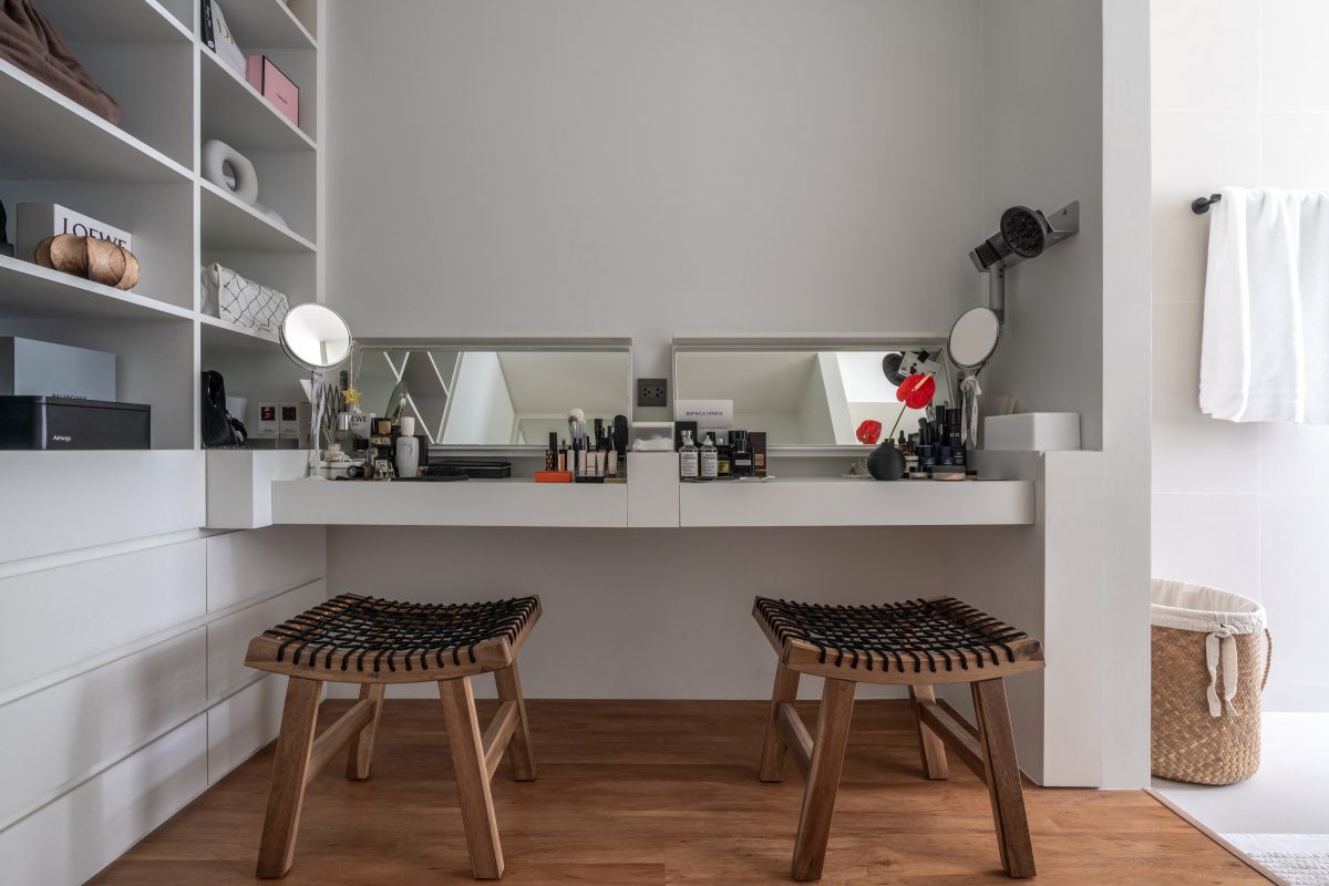 บ้านมินิมอล ของคู่รักนักออกแบบภายใต้กำแพงสีขาวสองผืน - room-12