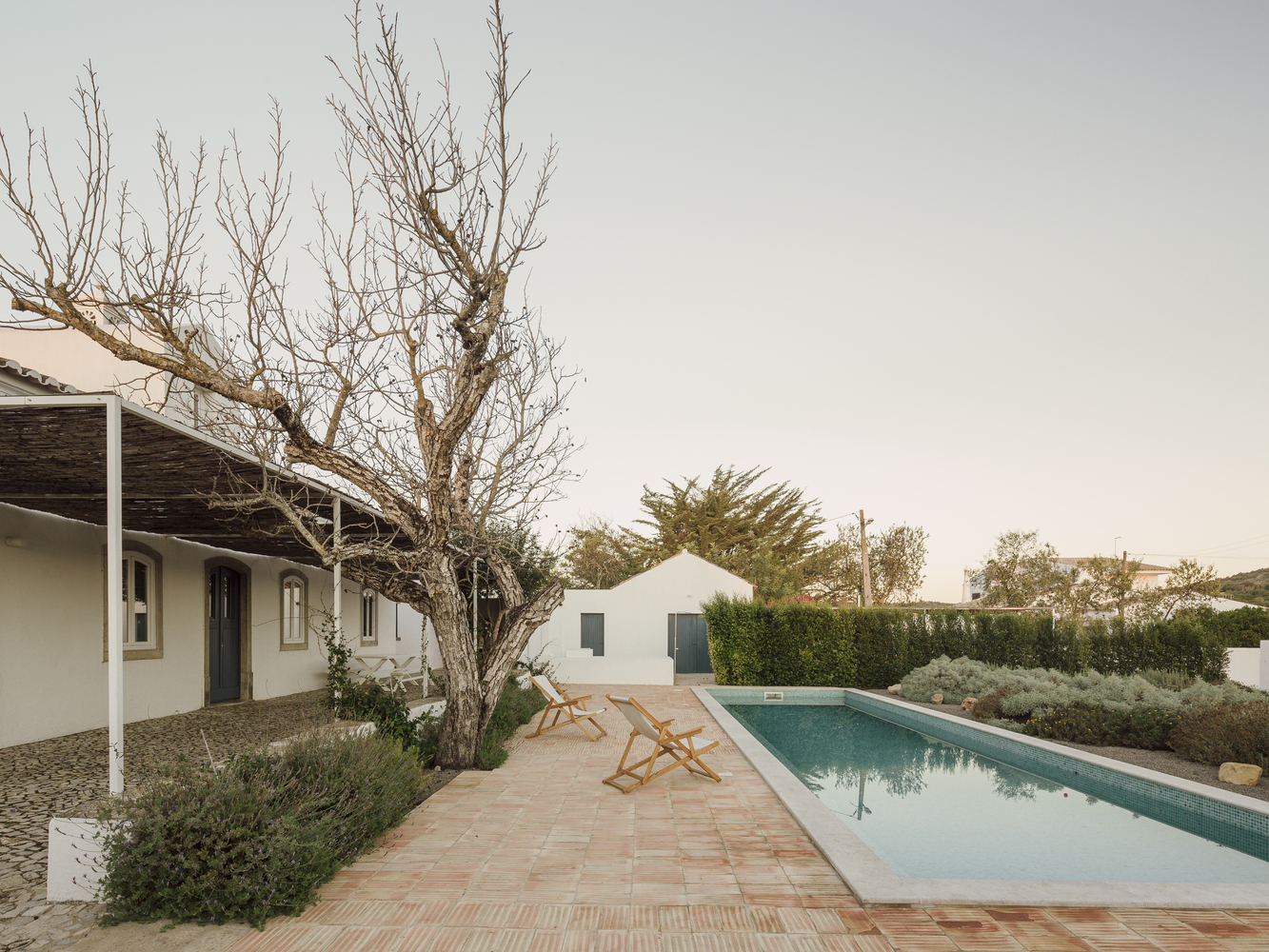 葡萄牙圣罗蒙住宅丨SAMF·阿奎特科斯-17