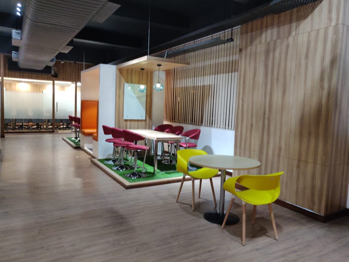 DesignWud Interiors 打造 3000-5000 平方英尺的现代办公空间-13