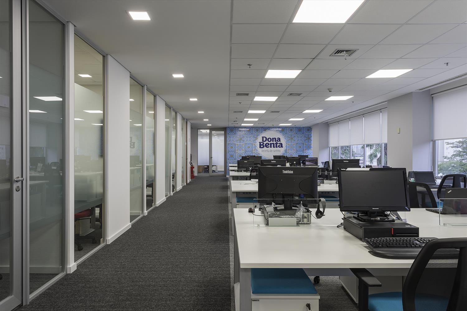 J.Macêdo 办公室 | 自然与工业风格的完美融合-7