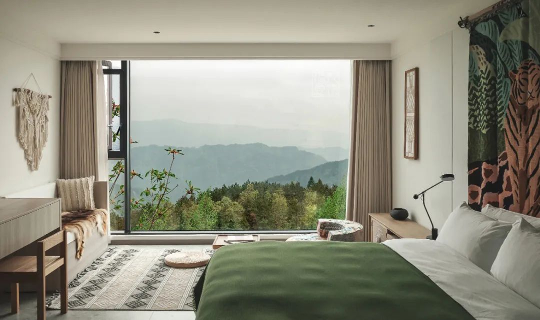 重庆武隆仙女山白房子远景民宿酒店丨中国重庆丨重庆羊角角设计工作室,重庆福曼玖筑装饰设计有限公司-24