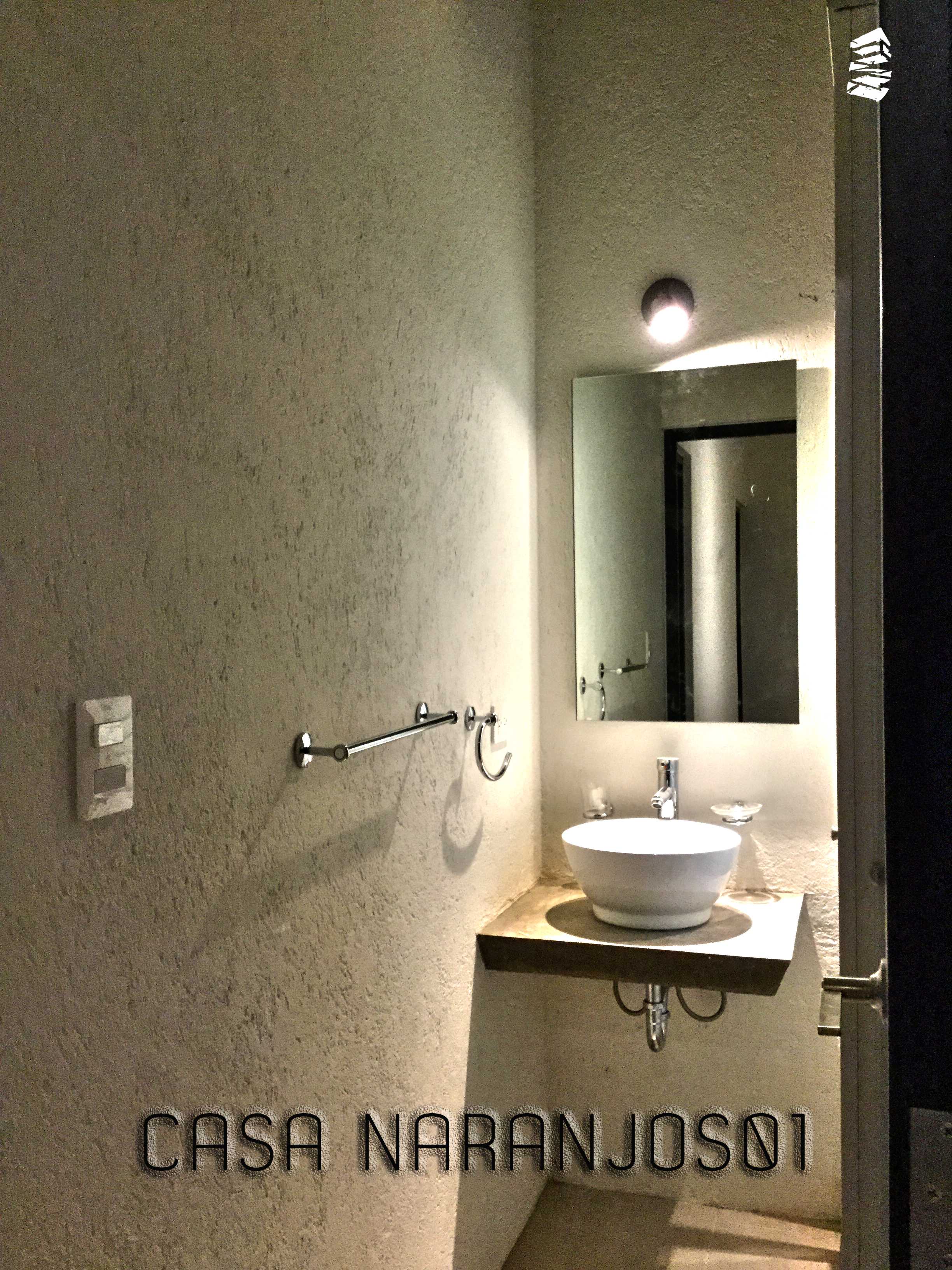 橙色房子 或 橘色房子 或 橙子屋 （具体需根据上下文确定）-40