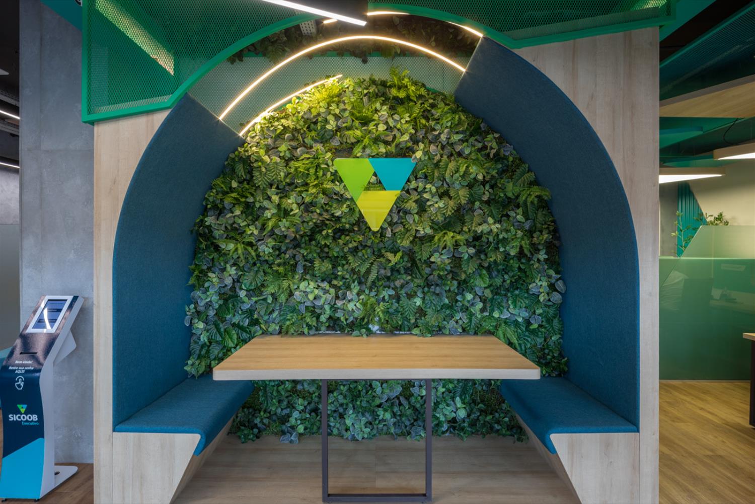 SK Borges 建筑公司打造温馨高效办公空间-3