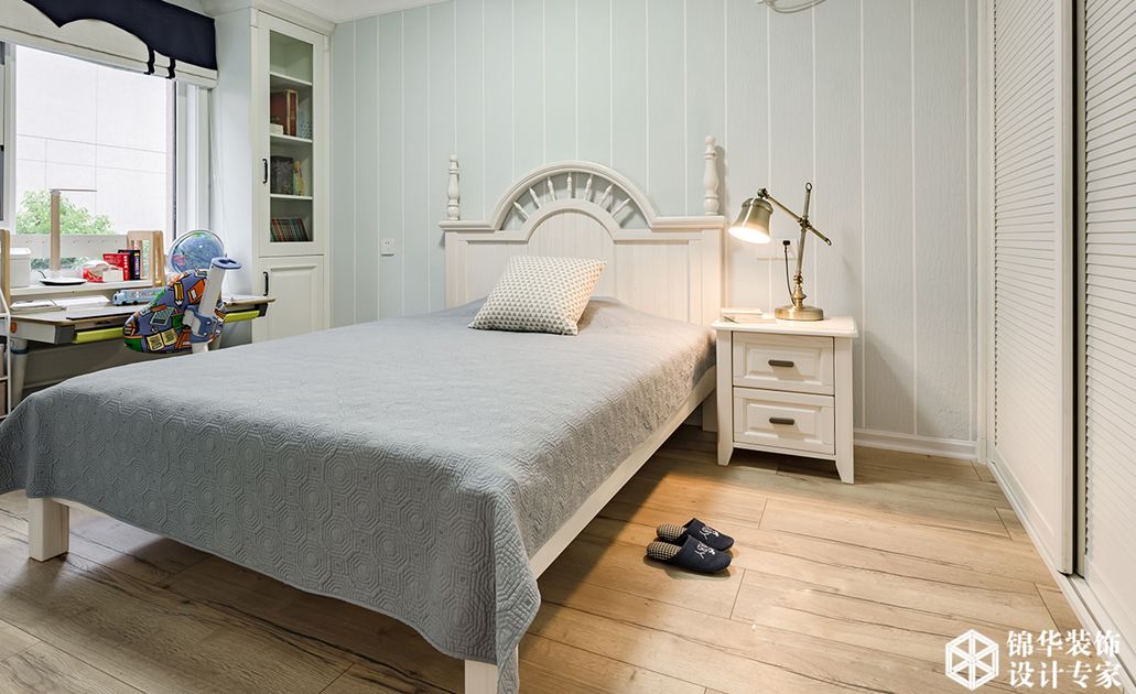 儿童房的设计秘密 | 色彩、灯饰、家具和实用小物件-45