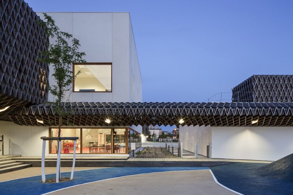 梦幻校园 · 迪士尼附近的 Louis de Vion 学校综合体-20