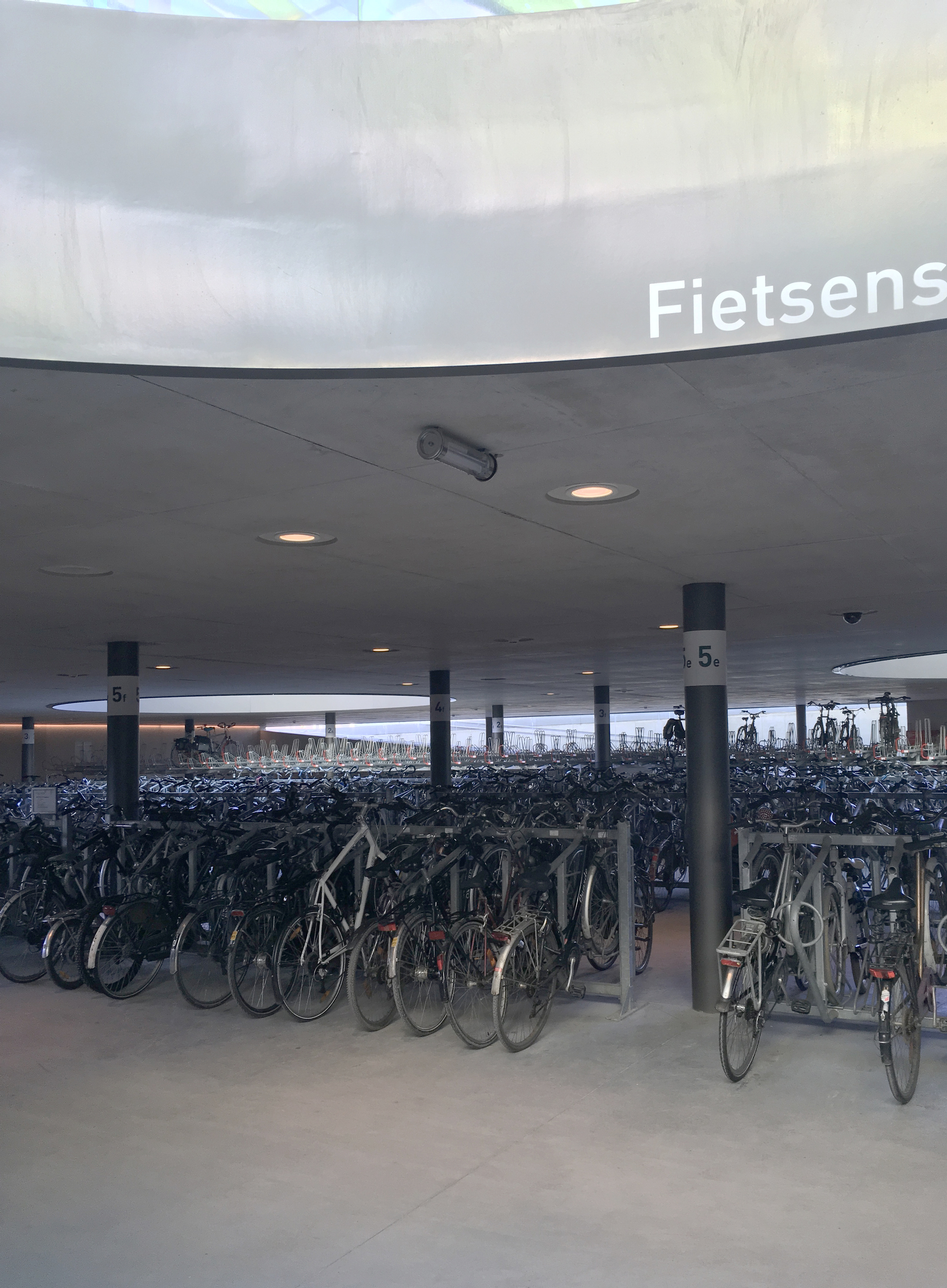 比利时奥斯坦德火车站翻新，海滨交通枢纽焕新颜-35