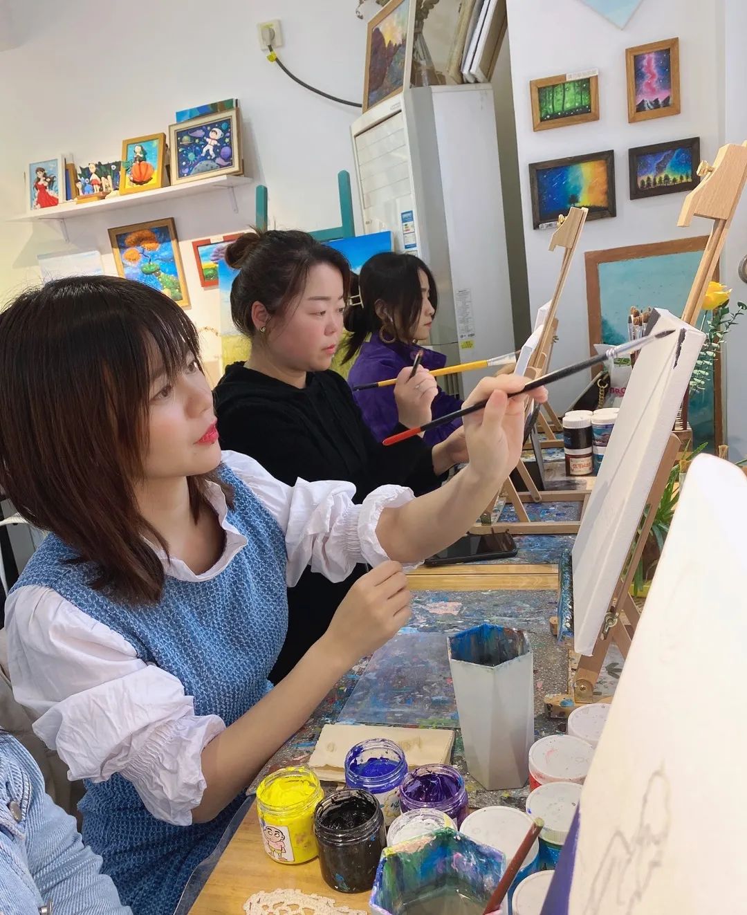 女性之美 · 各地活动现场的室内设计魅力丨中国上海-24