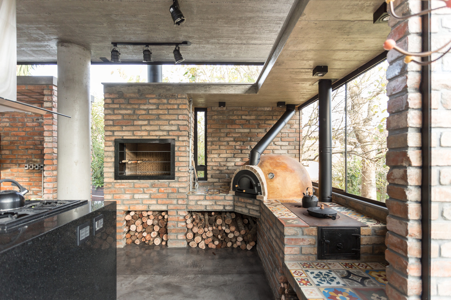 巴西 EL165 休闲小屋 | 混凝土与砖的巧妙结合-23