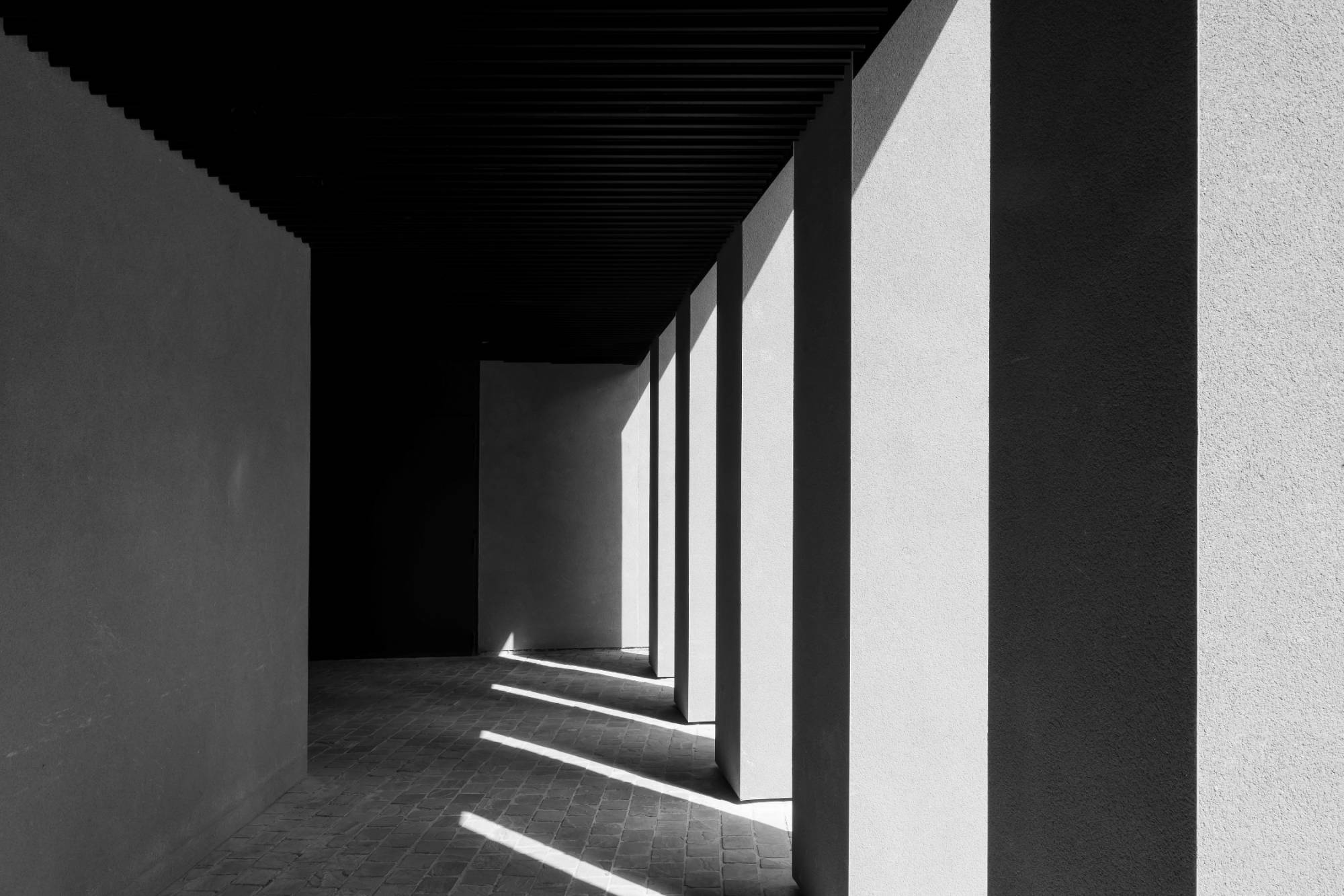 灰色都市中的青年旅舍-3