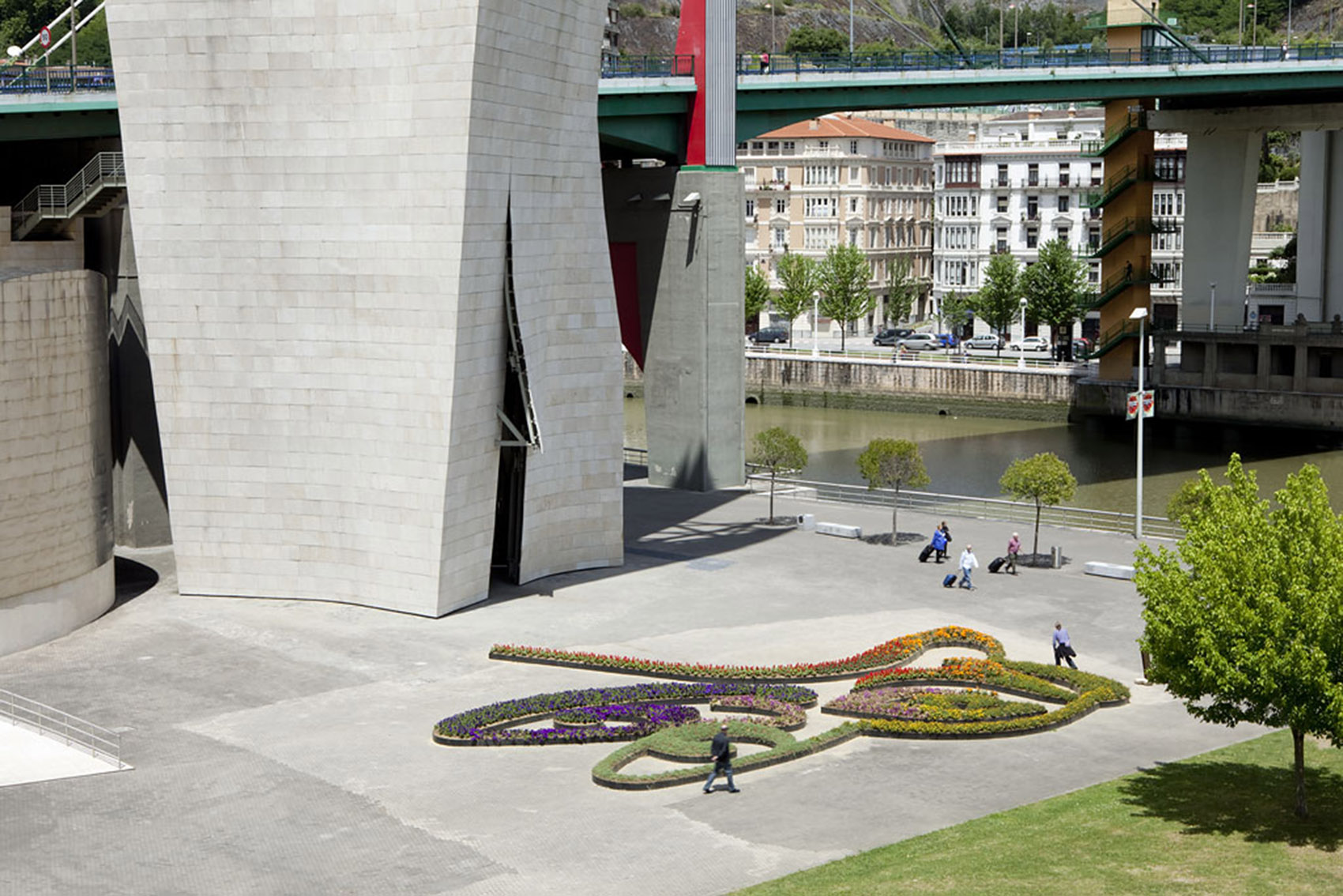 毕尔巴鄂“金属兔”城市花坛，西班牙 / Miralles Tagliabue EMBT-17