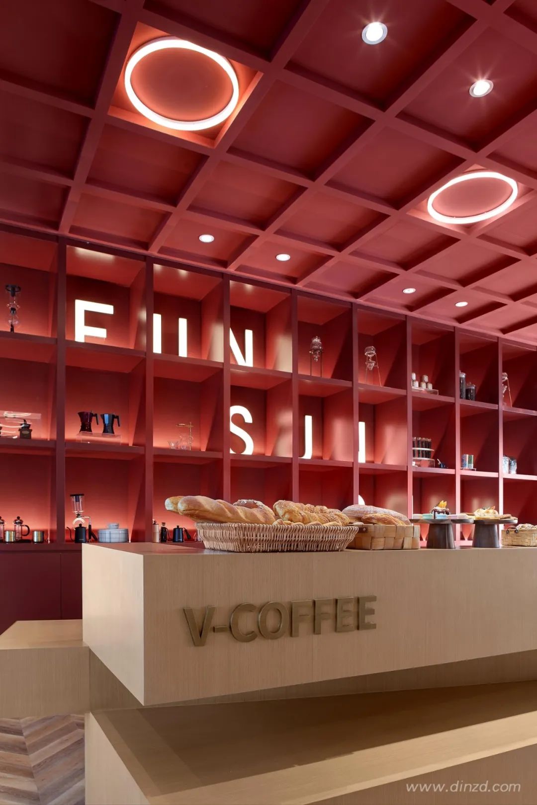 万科天地未来城 | 科幻艺术解构与融合的销售空间-51