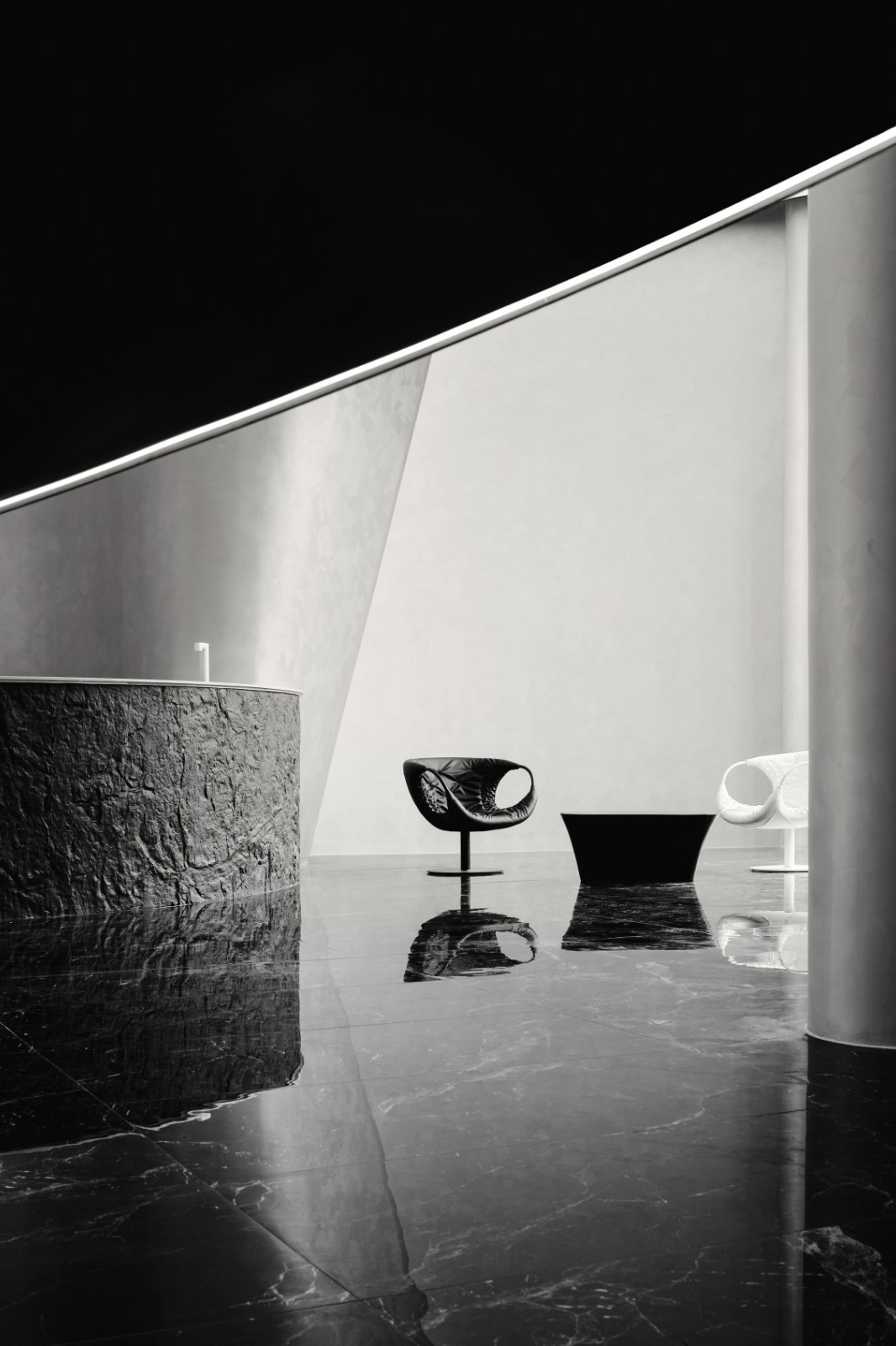 空间承载未来 · 五集服装展厅设计-2