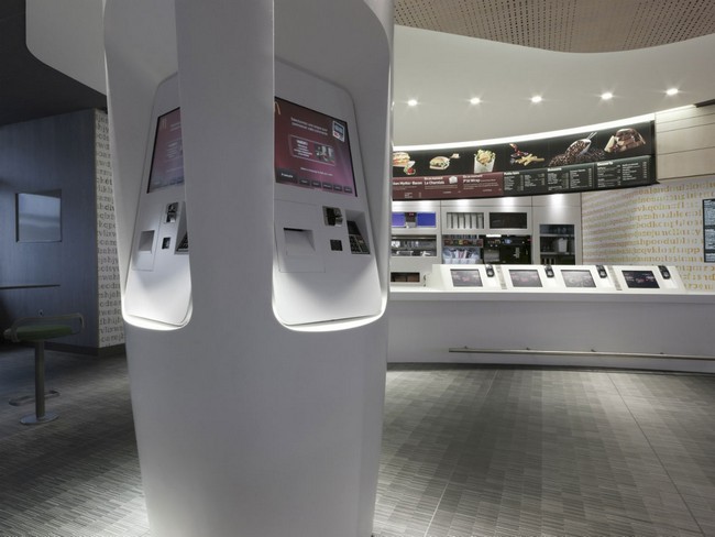 法国某麦当劳餐厅-5