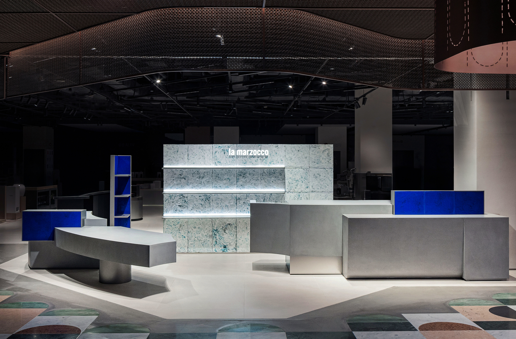 Lamarzocco Shinsegae Dept. Gangnam Store  / RVMN-27