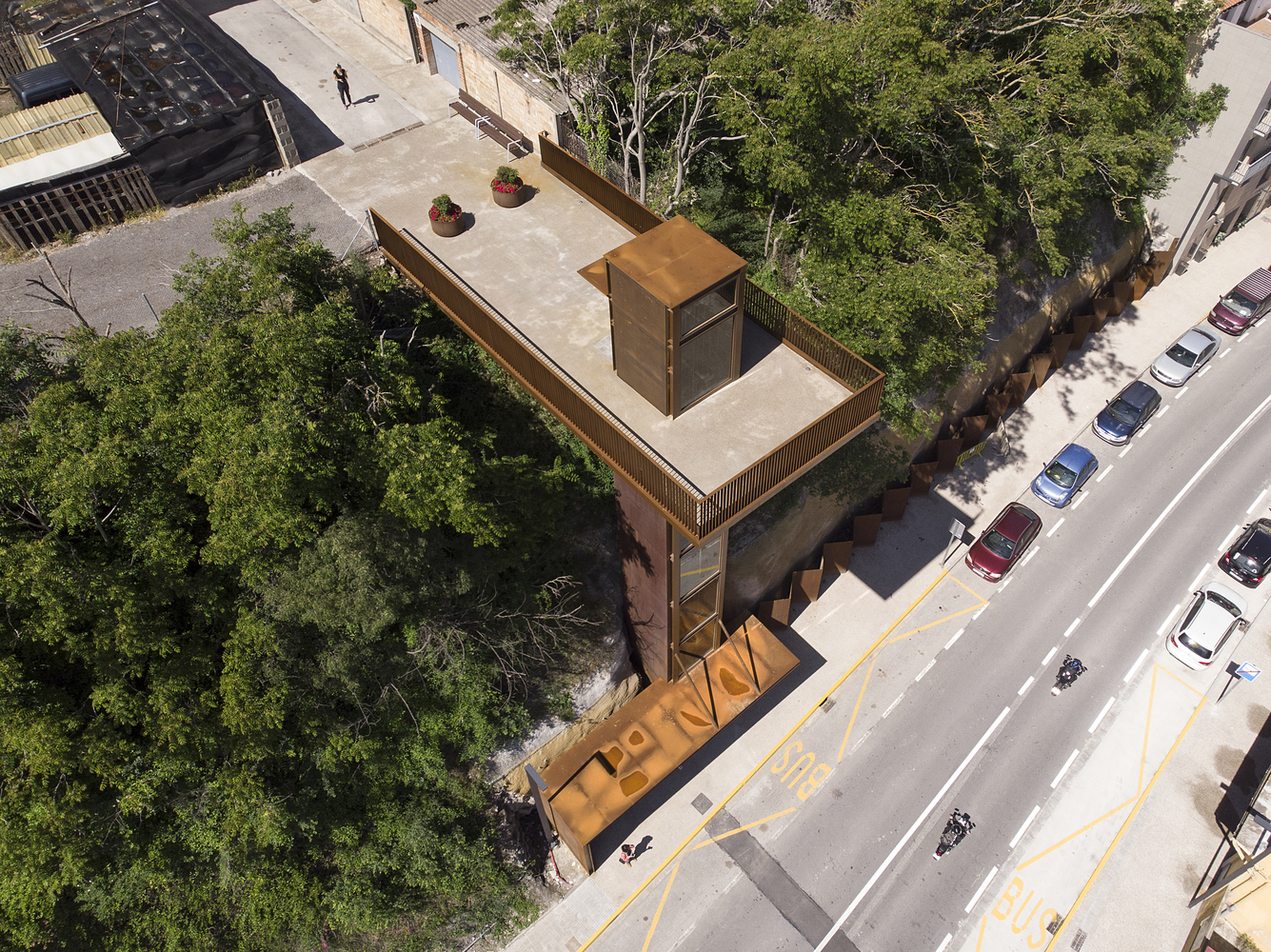 融景入筑 · 西班牙“La Rampinya”电梯设计-11