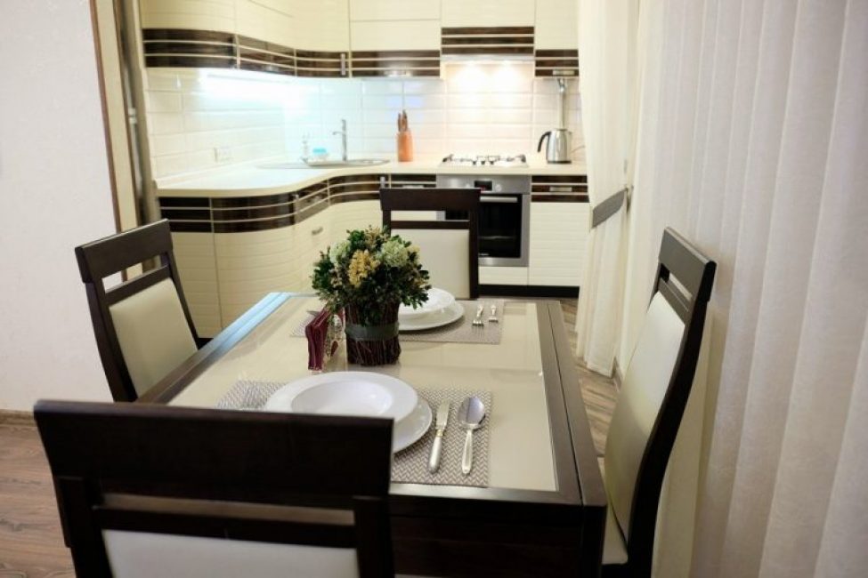 42平米两居室赫鲁晓夫楼大修及暖色调设计-5