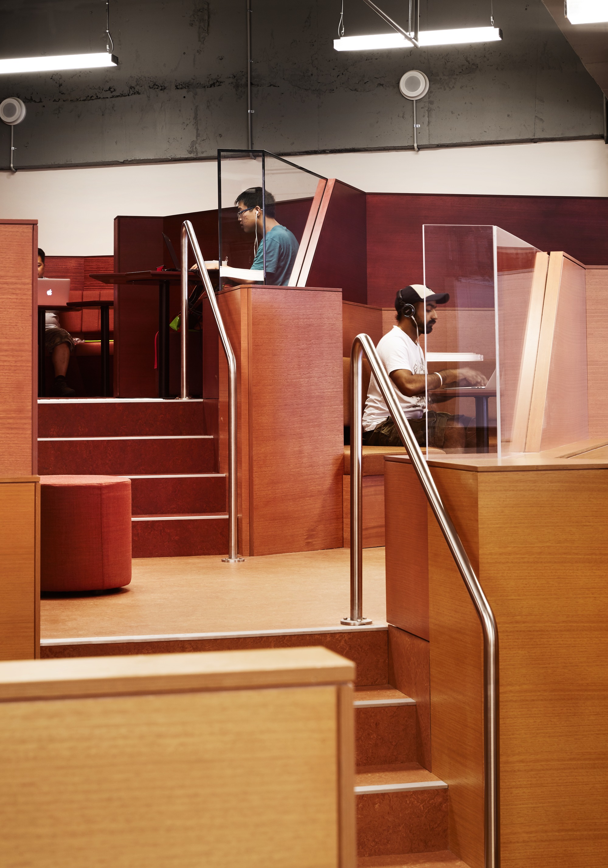 皇家墨尔本理工大学新学术街-39