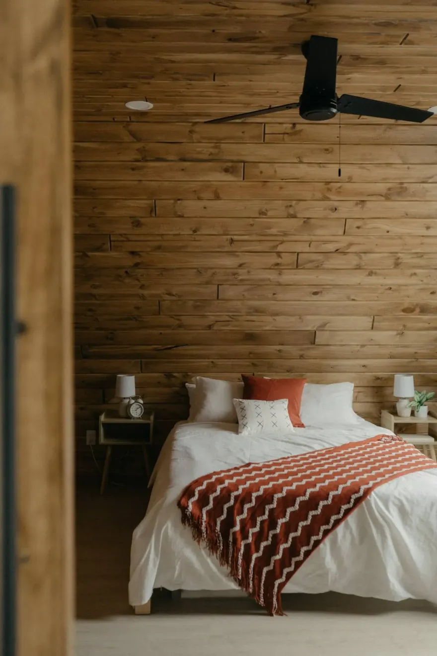 绿色主题 A 框架木屋,体验自然之美-11