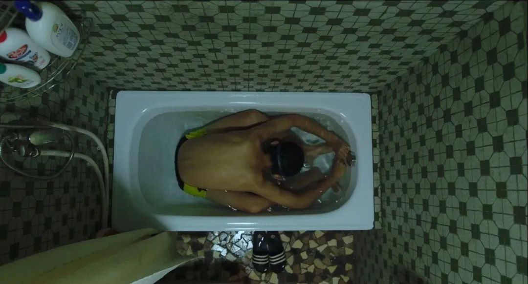 《隐秘的角落》的家装细节解读-10