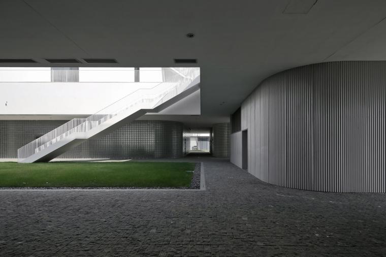 上海安亭汽车城研发创新中心丨Atelier Deshaus-21