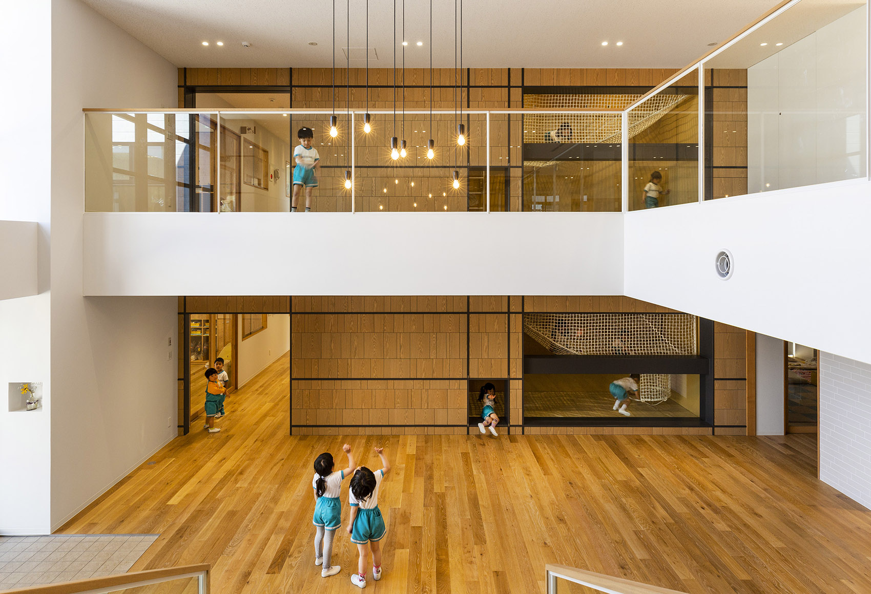 EZ托儿所,日本 / HIBINOSEKKEI + Youji no Shiro + KIDS DESIGN LABO-9