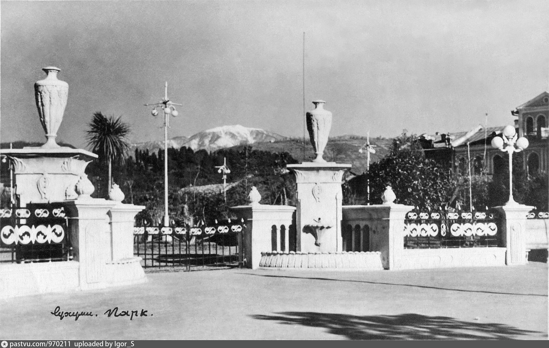 公园内家庭餐厅设计丨KASARCHITECTS-7