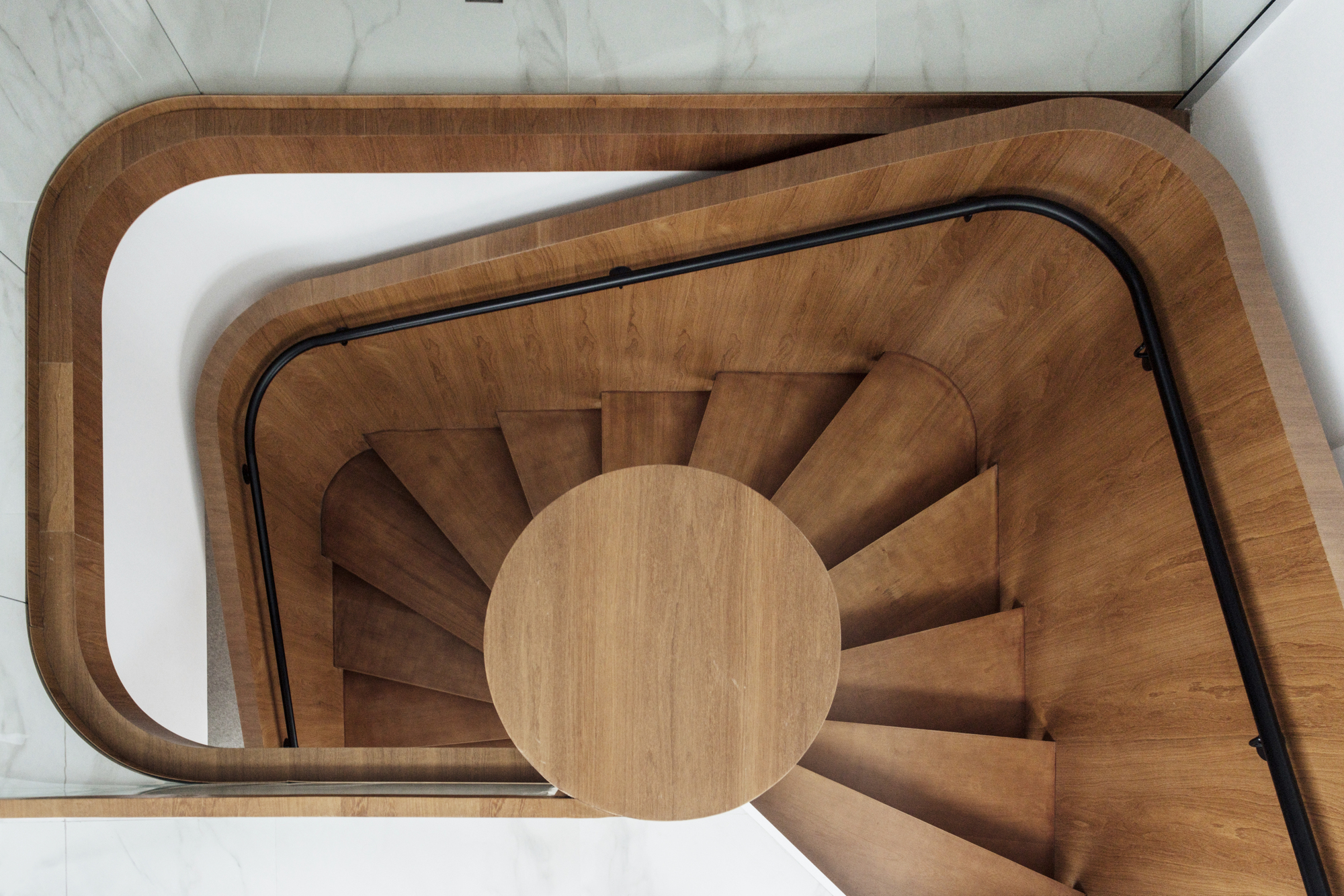 Silveiro 律师事务所办公室——有机设计展现流动空间-5