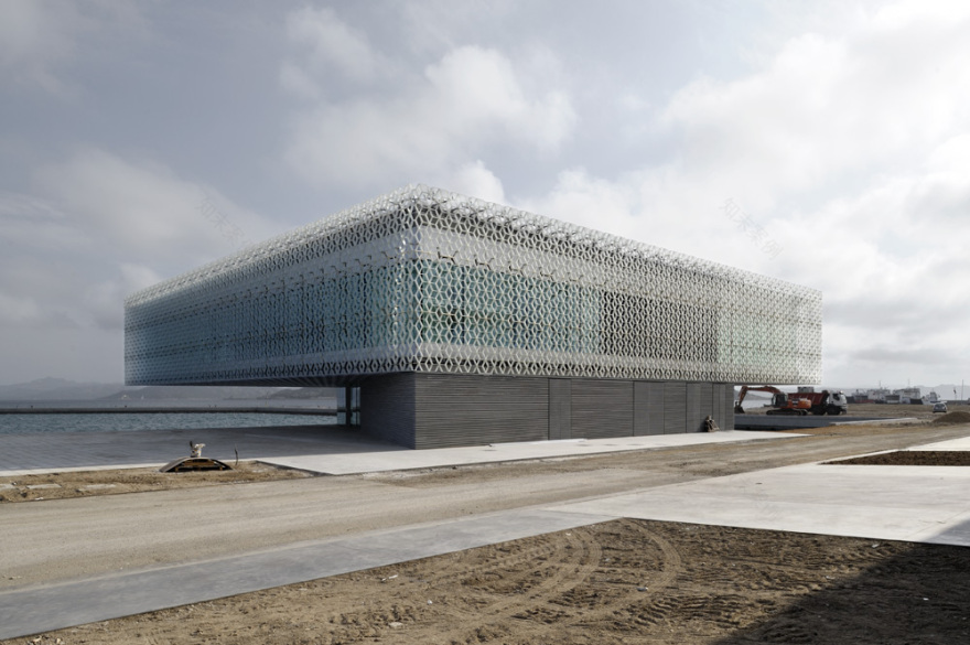 马达莱纳前军事港口的绿色复兴-48