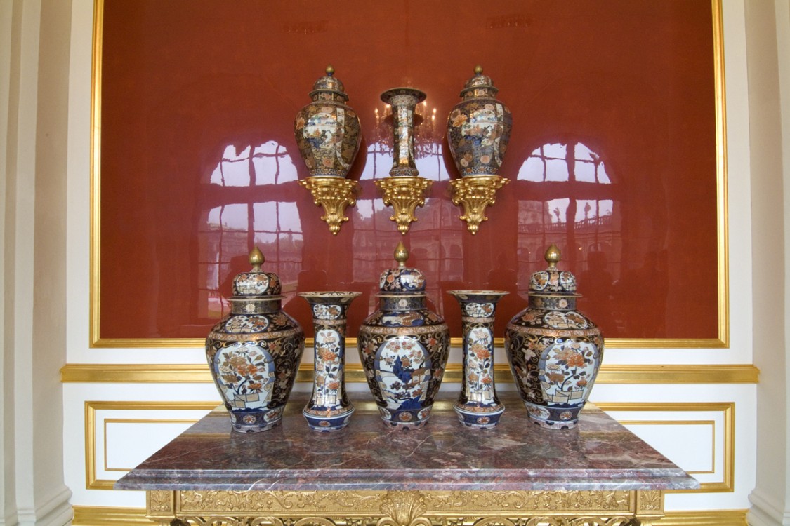 Zwinger Royal Porcelain Collection Peter Marino-6