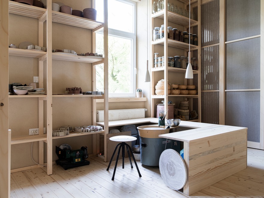 140 年老屋蜕变,自然材料打造的现代空间-16