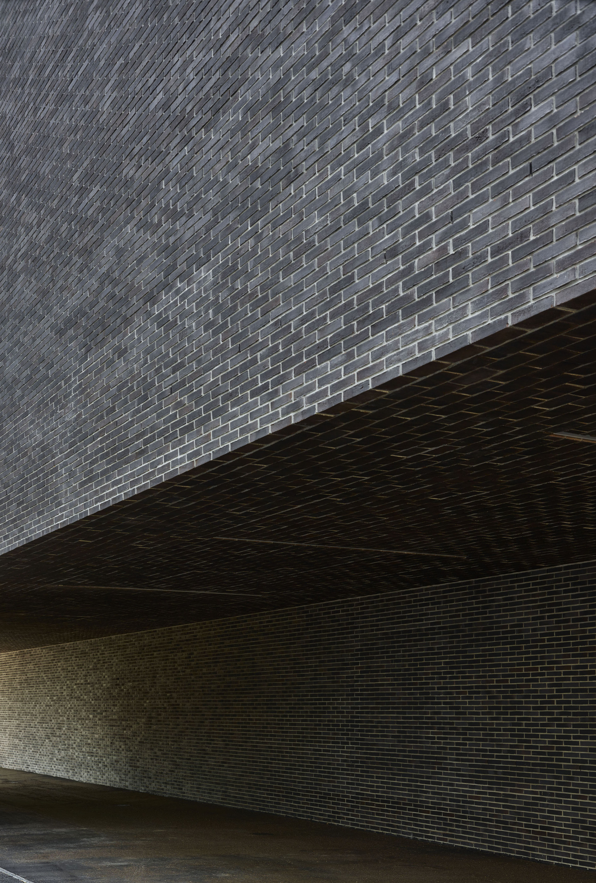 独立高效的安全中心-14