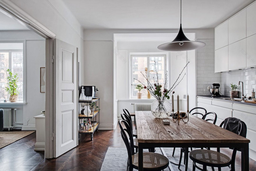 瑞典年轻家庭蓝橙公寓,呈现温馨海洋风格-10