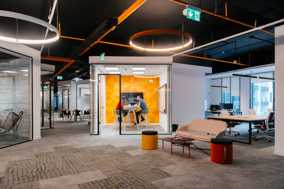 河床技术公司克卢日· 纳波卡办公室-14