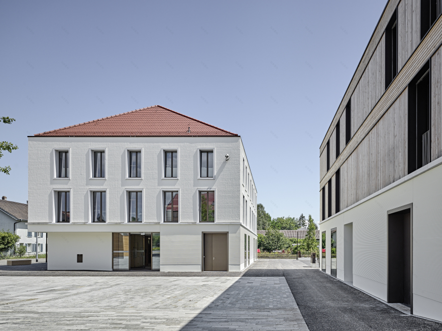 Altnau 新广场 | 地域风格与多功能空间的融合-11