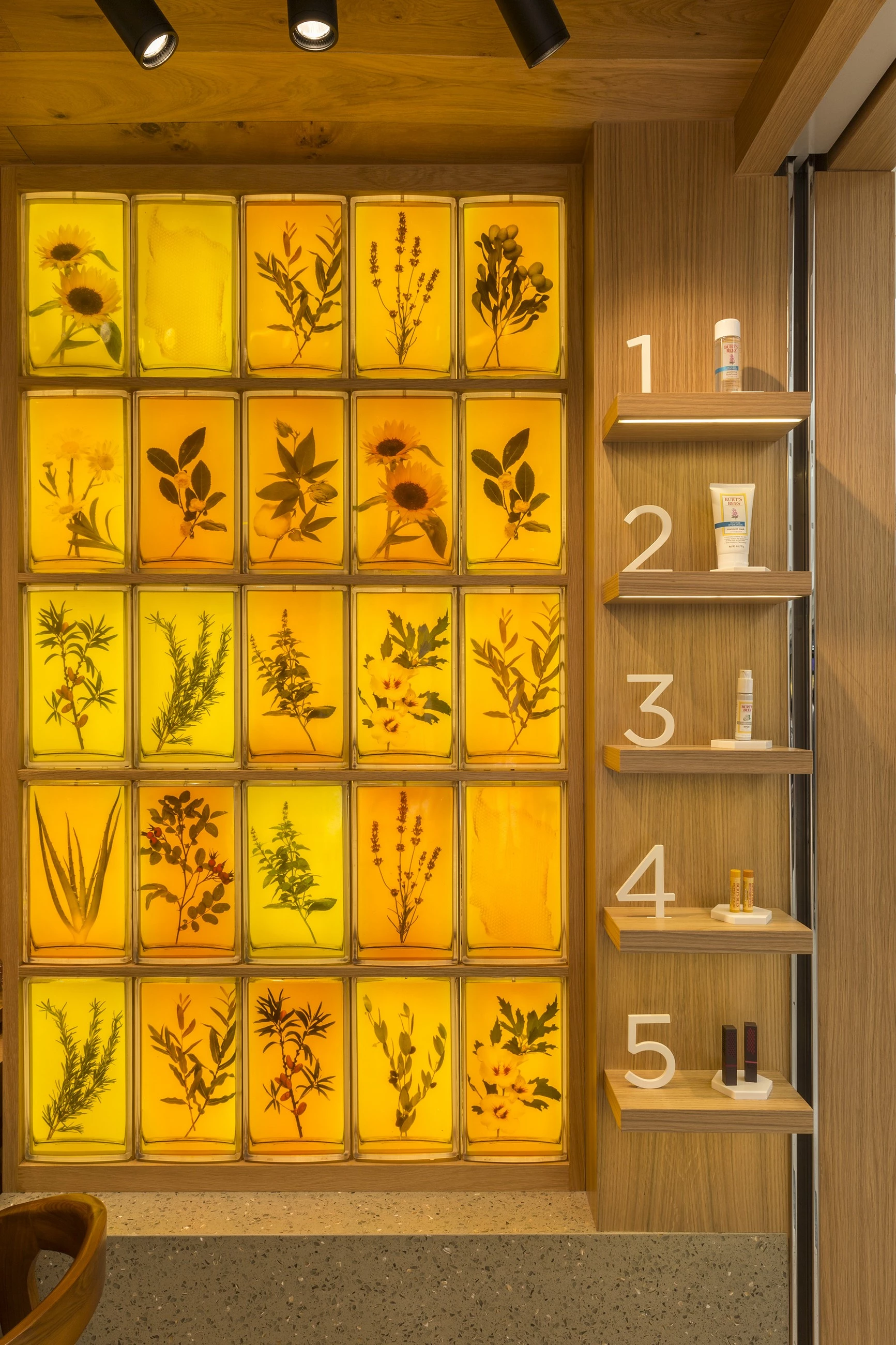 香港 Burt's Bees 旗舰店-35