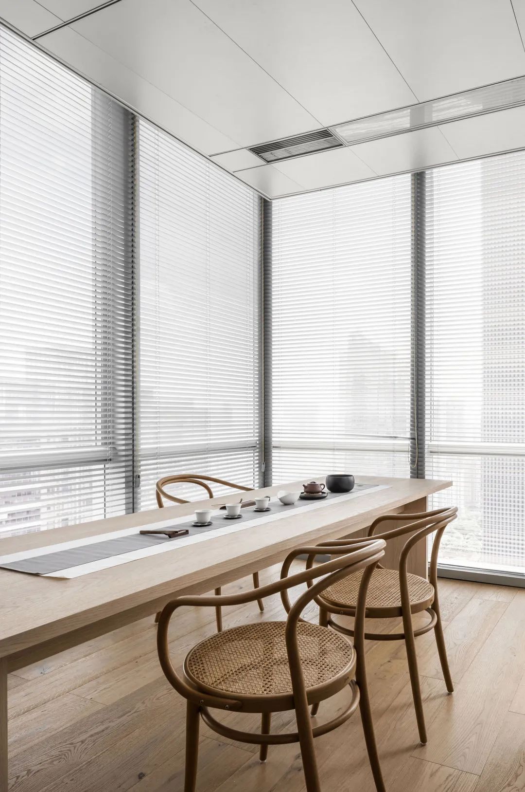 广州从容设计办公空间丨中国广州丨广州从容装饰工程有限公司-59