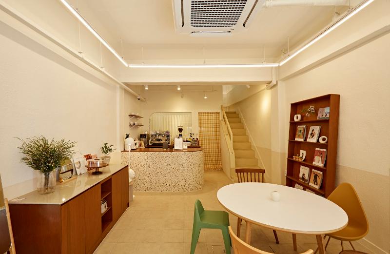 36 坪现代简约家居咖啡馆设计-13