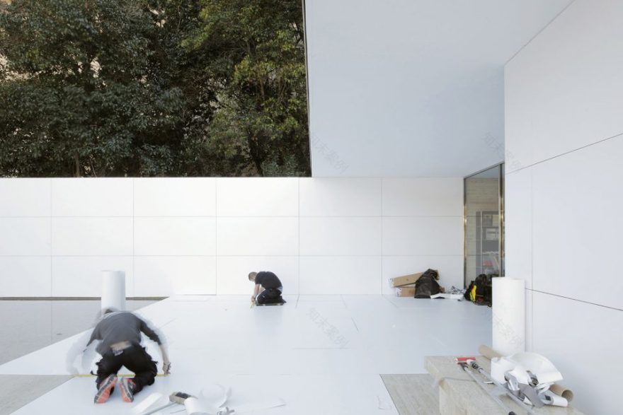 密斯失去物质性 · 空间消解与再构-18