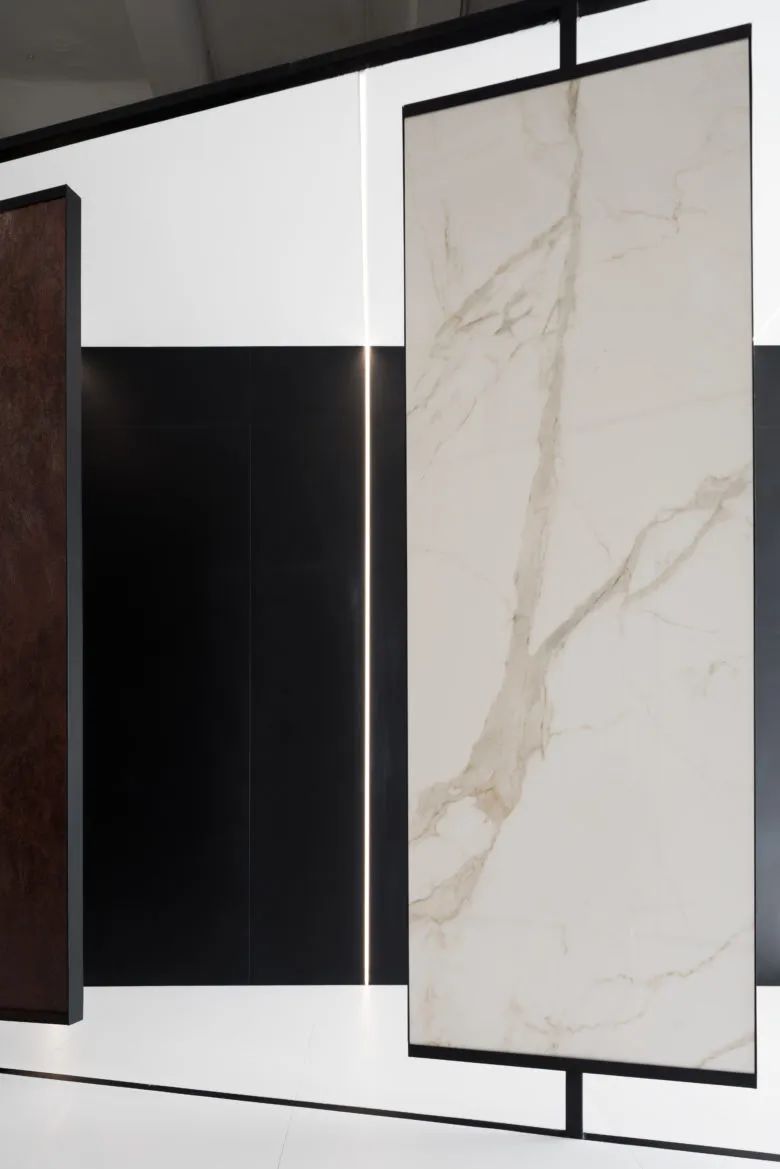 黑白色调的材料样板展厅设计，这个配色也算经典-5