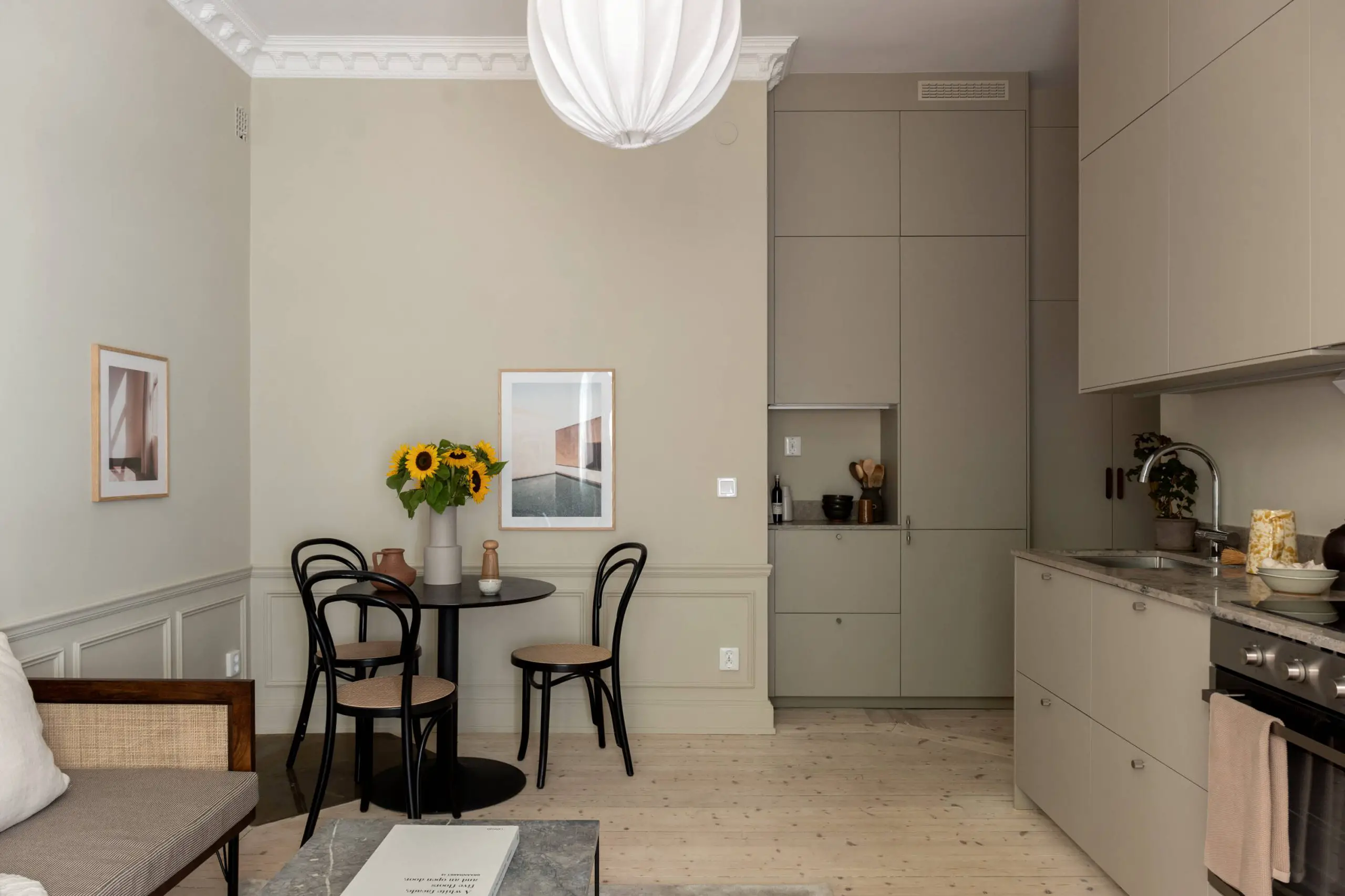 瑞典 33 平米公寓的南欧风情设计-1