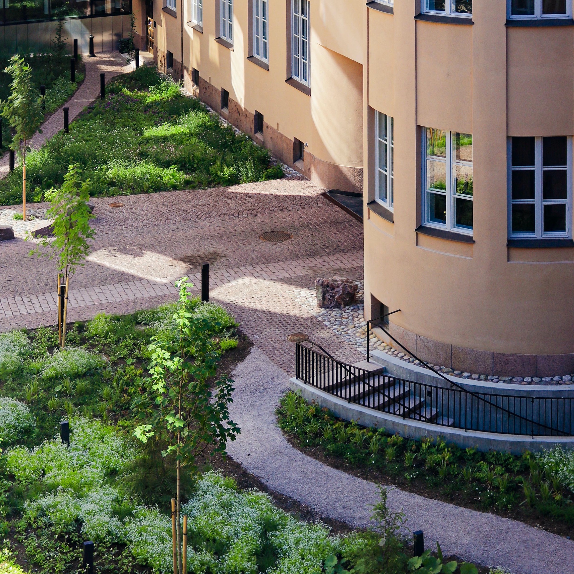 Scandic Grand Central Helsinki Courtyard | 绿色秘境酒店庭院设计-0