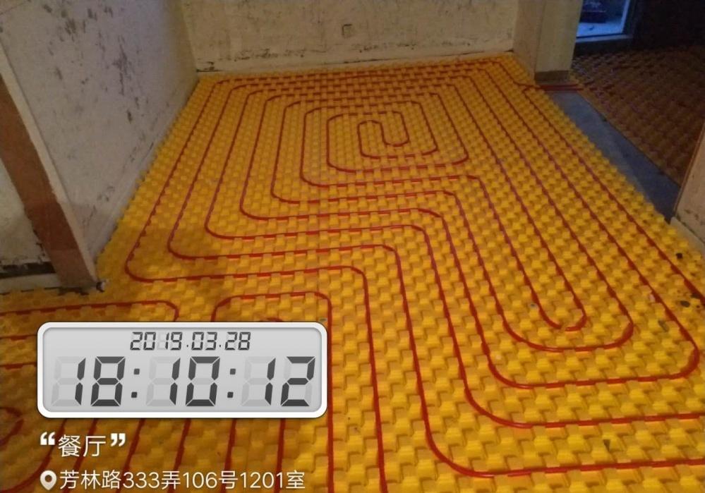 
上海嘉定绿羽蘑菇板地暖安装图_威能炉 -6