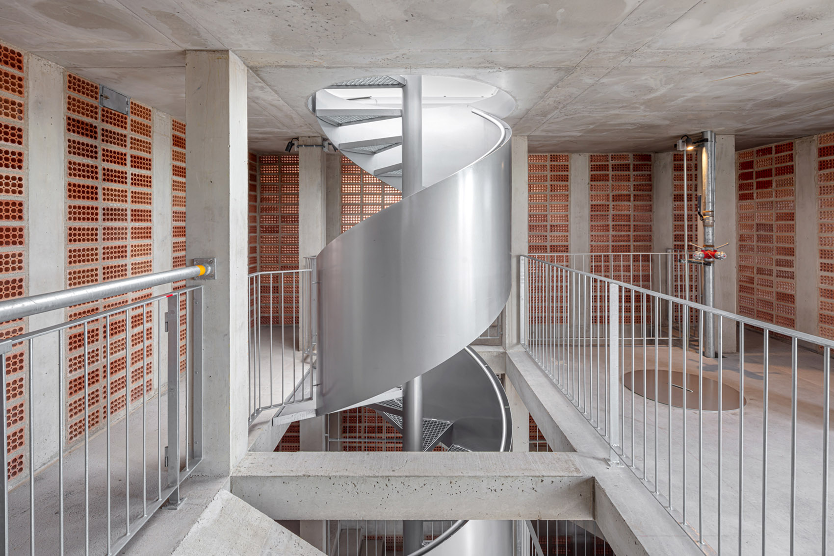 Vall d’Hebron 消防训练塔丨西班牙巴塞罗那丨Carles Enrich Studio-58