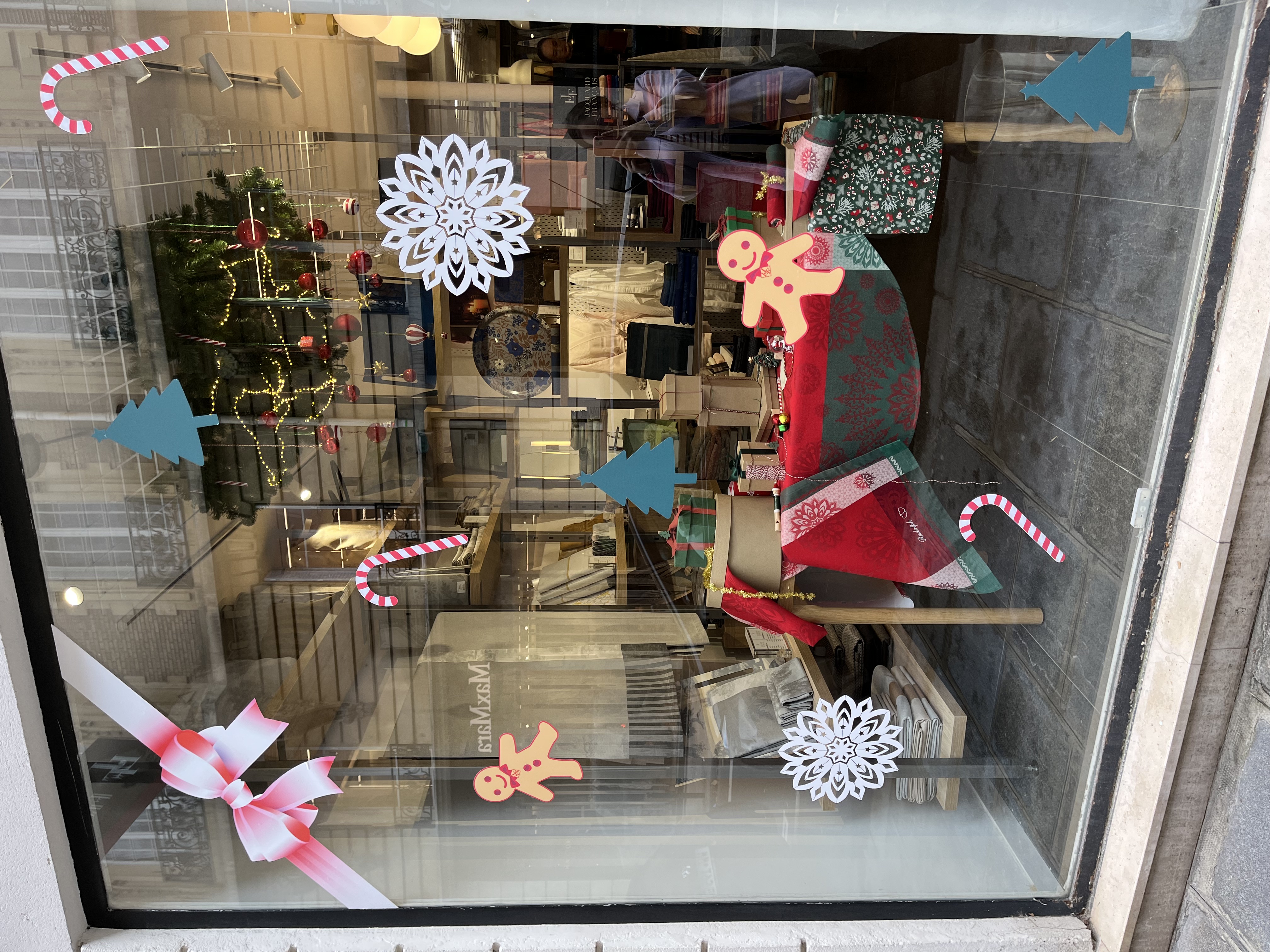 Xmas Windows Le Jacquard Français Paris 23-3